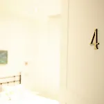 Pensión Arosio 3*